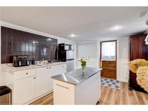 130 Main Street, St. Catharines, ON - Indoor Photo Showing Kitchen