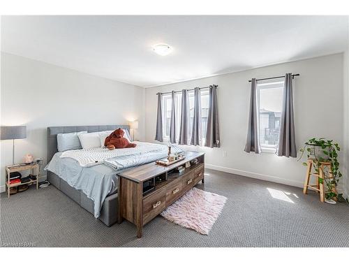 33-590 North Service Road, Stoney Creek, ON - Indoor Photo Showing Bedroom