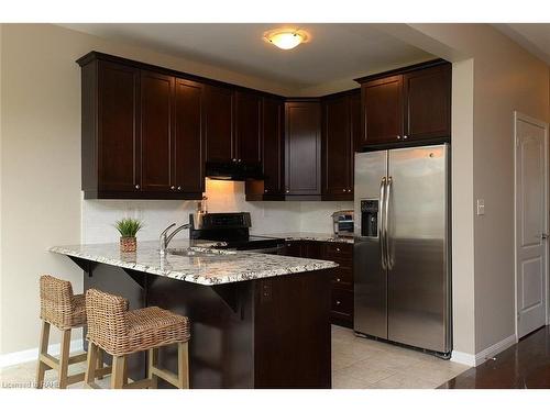 115 Emick Drive, Hamilton, ON - Indoor Photo Showing Kitchen