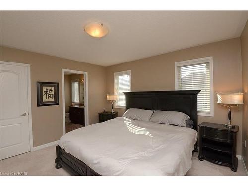 115 Emick Drive, Hamilton, ON - Indoor Photo Showing Bedroom