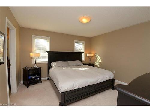 115 Emick Drive, Hamilton, ON - Indoor Photo Showing Bedroom