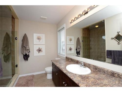 115 Emick Drive, Hamilton, ON - Indoor Photo Showing Bathroom