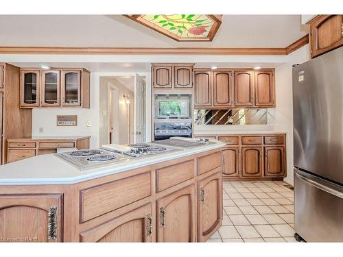 394 Scenic Drive, Hamilton, ON - Indoor Photo Showing Kitchen