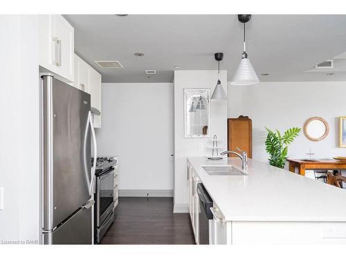 609-181 James Street N, Hamilton, ON - Indoor Photo Showing Kitchen With Upgraded Kitchen