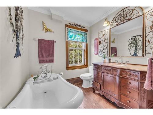 1549 Thompson Road E, Waterford, ON - Indoor Photo Showing Bathroom