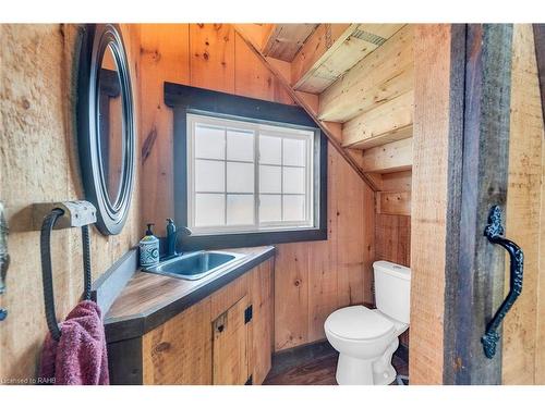 1549 Thompson Road E, Waterford, ON - Indoor Photo Showing Bathroom