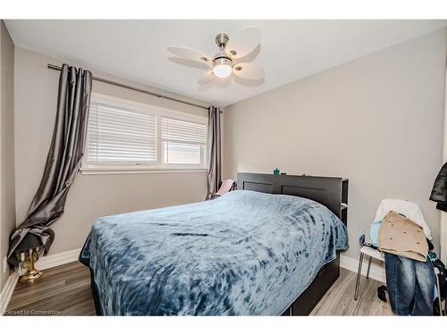 58 Mildred Avenue, St. Catharines, ON - Indoor Photo Showing Bedroom