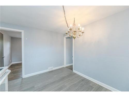 58 Mildred Avenue, St. Catharines, ON - Indoor Photo Showing Other Room