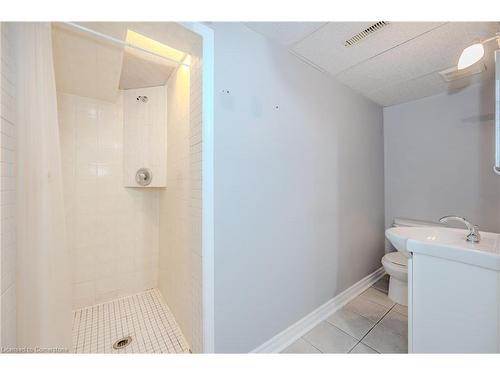 58 Mildred Avenue, St. Catharines, ON - Indoor Photo Showing Bathroom