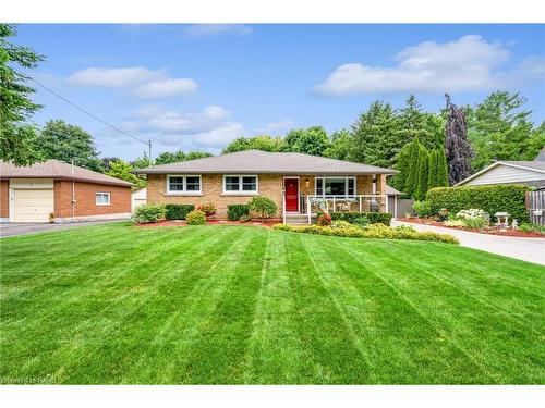 5 Pine Street, Niagara-On-The-Lake, ON - Outdoor With Deck Patio Veranda With Facade