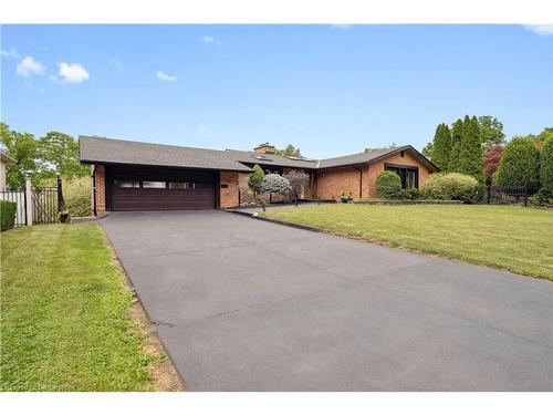 33 Leslie Drive, Stoney Creek, ON - Outdoor With Facade