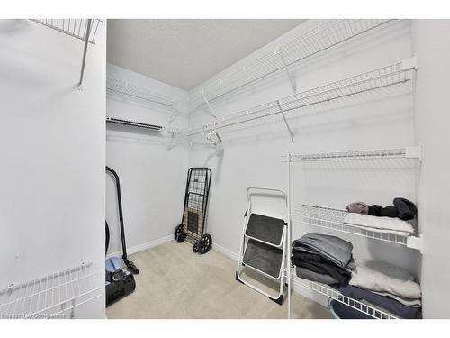 B406-216 Plains Road W, Burlington, ON - Indoor With Storage