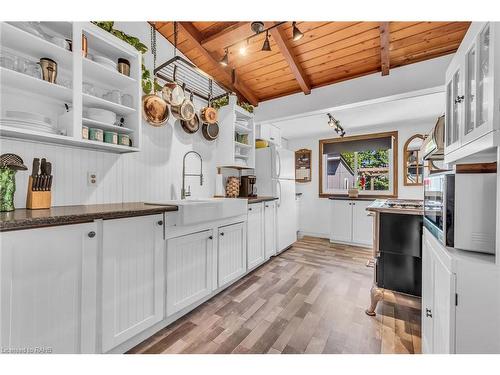 14 Anchor Lane, Selkirk, ON - Indoor Photo Showing Kitchen