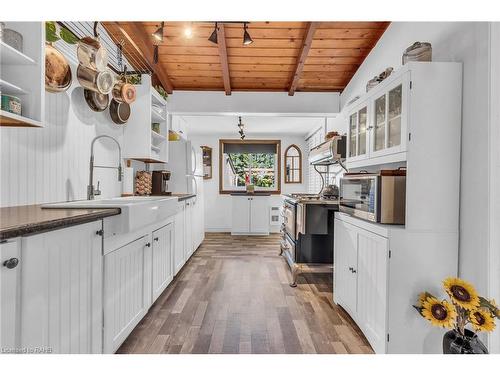 14 Anchor Lane, Selkirk, ON - Indoor Photo Showing Kitchen