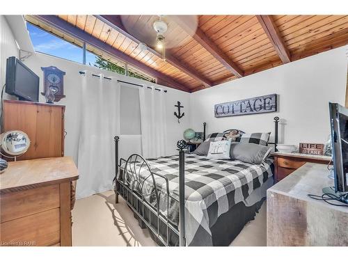 14 Anchor Lane, Selkirk, ON - Indoor Photo Showing Bedroom