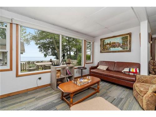 44 Hoover Point Lane, Selkirk, ON - Indoor Photo Showing Living Room