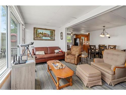 44 Hoover Point Lane, Selkirk, ON - Indoor Photo Showing Living Room