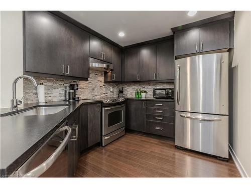 814-551 Maple Avenue, Burlington, ON - Indoor Photo Showing Kitchen With Stainless Steel Kitchen With Upgraded Kitchen