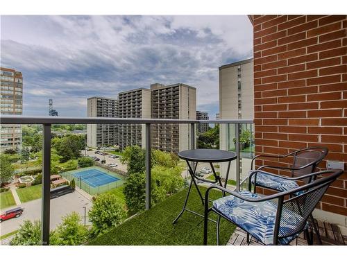 814-551 Maple Avenue, Burlington, ON - Outdoor With Balcony With Exterior