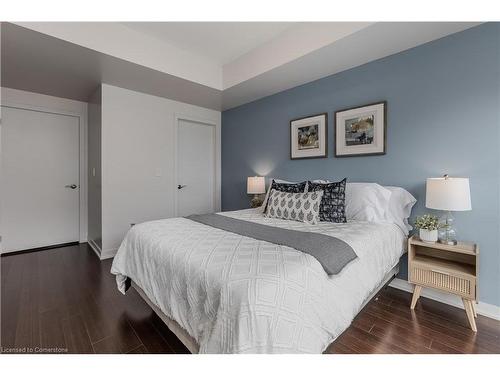 814-551 Maple Avenue, Burlington, ON - Indoor Photo Showing Bedroom