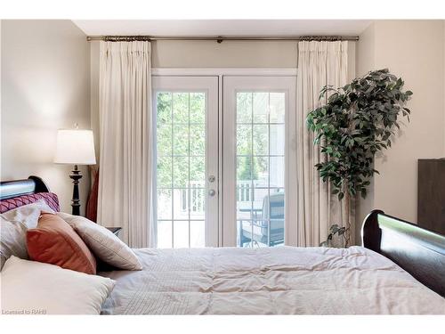 2329 Sharron Street, Burlington, ON - Indoor Photo Showing Bedroom