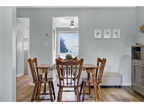 11-29 Quail Drive, Hamilton, ON - Indoor Photo Showing Dining Room