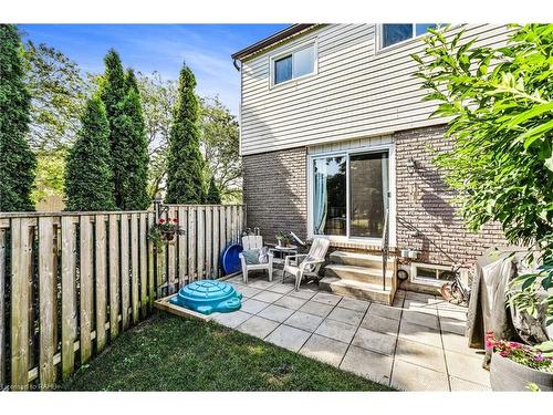 11-29 Quail Drive, Hamilton, ON - Outdoor