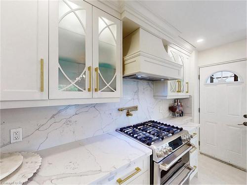 144 Old Ancaster Road, Dundas, ON - Indoor Photo Showing Kitchen