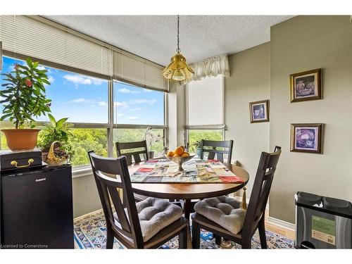 605-3 Towering Heights Boulevard, St. Catharines, ON - Indoor Photo Showing Dining Room