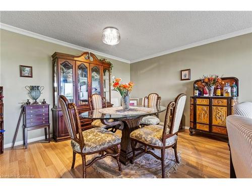 605-3 Towering Heights Boulevard, St. Catharines, ON - Indoor Photo Showing Dining Room