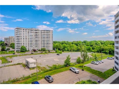 608-35 Towering Heights Boulevard, St. Catharines, ON - Outdoor With View