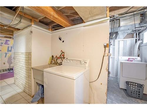 44 Haig Street, St. Catharines, ON - Indoor Photo Showing Laundry Room