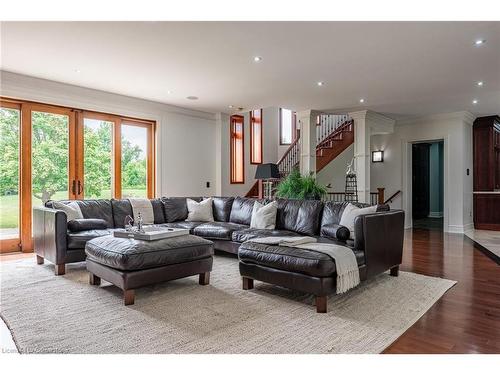 2659 2 Side Road, Burlington, ON - Indoor Photo Showing Living Room