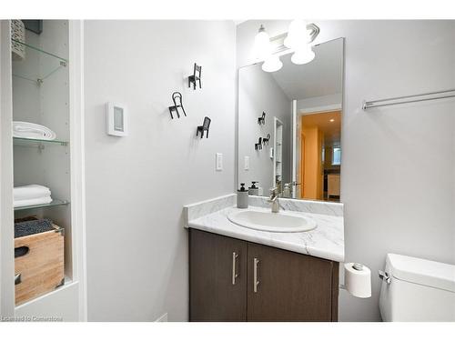 28 Woodburn Avenue, St. Catharines, ON - Indoor Photo Showing Bathroom