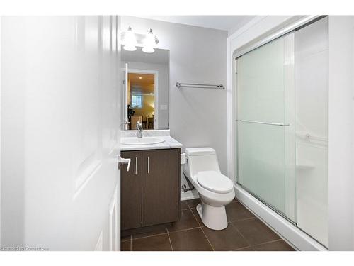 28 Woodburn Avenue, St. Catharines, ON - Indoor Photo Showing Bathroom