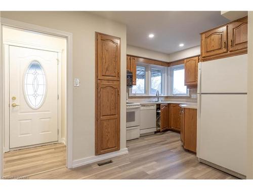 1-9 West 22Nd Street, Hamilton, ON - Indoor Photo Showing Kitchen