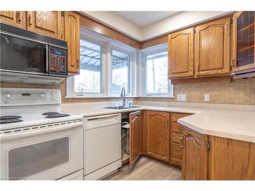 1-9 West 22Nd Street, Hamilton, ON - Indoor Photo Showing Kitchen