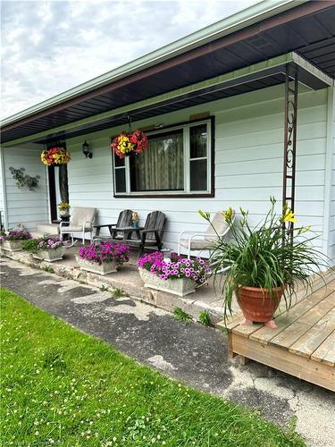 961 Canal Bank Road, Dunnville, ON - Outdoor With Deck Patio Veranda