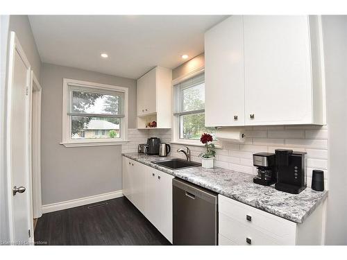 14 David Street, Dundas, ON - Indoor Photo Showing Kitchen