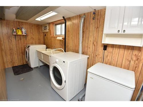 14 David Street, Dundas, ON - Indoor Photo Showing Laundry Room