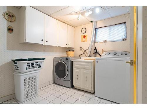 229 East 28Th Street, Hamilton, ON - Indoor Photo Showing Laundry Room