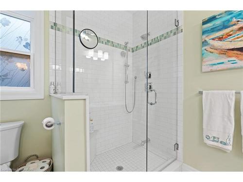 3814 Ryan Avenue, Crystal Beach, ON - Indoor Photo Showing Bathroom