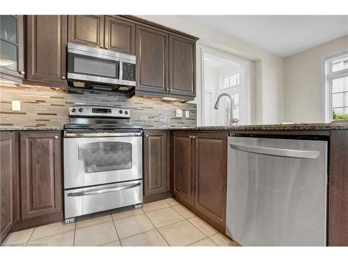 593 Miller Way, Milton, ON - Indoor Photo Showing Kitchen With Stainless Steel Kitchen