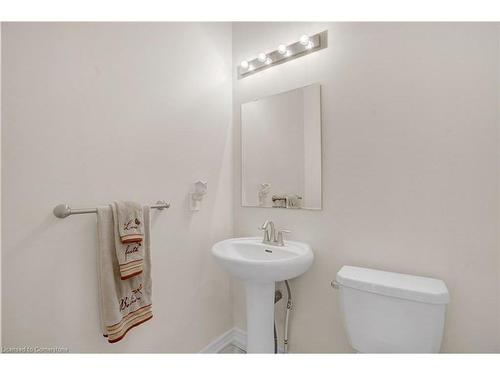 593 Miller Way, Milton, ON - Indoor Photo Showing Bathroom