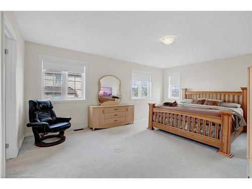 593 Miller Way, Milton, ON - Indoor Photo Showing Bedroom