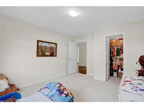 593 Miller Way, Milton, ON - Indoor Photo Showing Bedroom