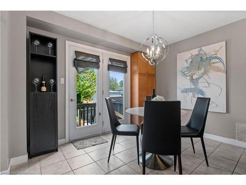 3 Muscat Drive, Grimsby, ON - Indoor Photo Showing Dining Room