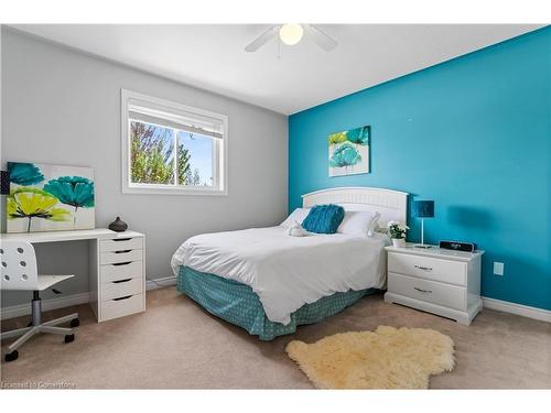 3 Muscat Drive, Grimsby, ON - Indoor Photo Showing Bedroom