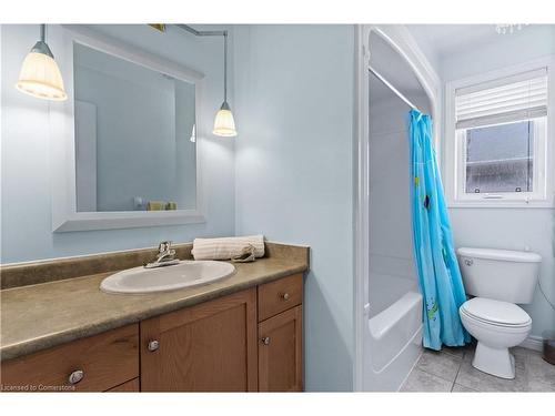 3 Muscat Drive, Grimsby, ON - Indoor Photo Showing Bathroom