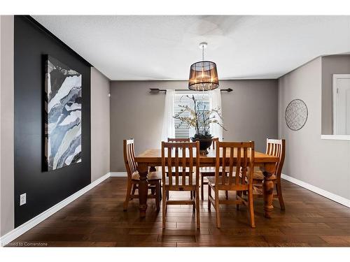 3 Muscat Drive, Grimsby, ON - Indoor Photo Showing Dining Room